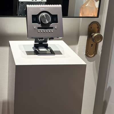 Universal Audio Apollo Twin 2017 - Charcoal image 1
