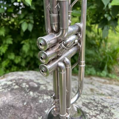 Antique York Professional Cornet #108179 Silver Plate c.1935 — Patent Pistons, Gold Wash Bell, Player Condition image 5