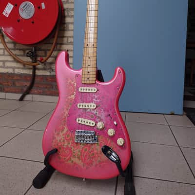 Fender Paisley Stratocaster 72 Made.in Japan 1995 - Pink Paisley image 1