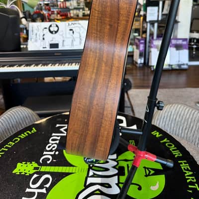 Martin Limited Edition 2002 Hawaiian Auditorium #51 of 500 W/Hardshell Case image 11