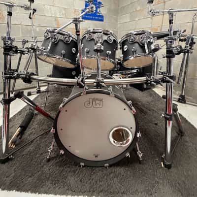 DW Design Series - Black Matte 7 piece set with extras image 1