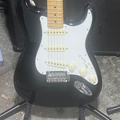 1970's Aria Diamond 1702T Mosrite Style Vintage Guitar (Made in