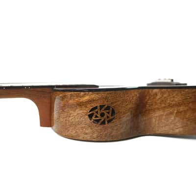 Flight Fireball EQ-A Solid Mango Baritone Ukulele image 4
