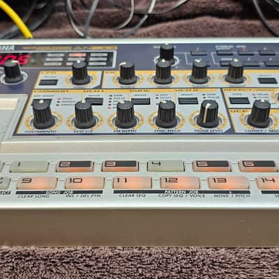 Yamaha AN200 Desktop Synthesizer 2001 - Silver image 3