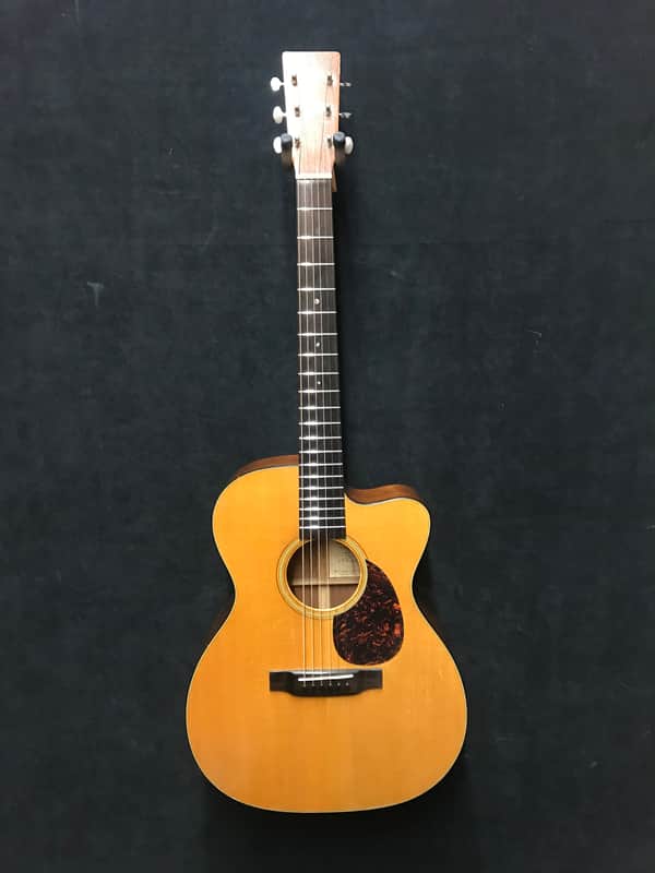 Martin OMC-18VLJ Laurence Juber 2002 Natural image 1
