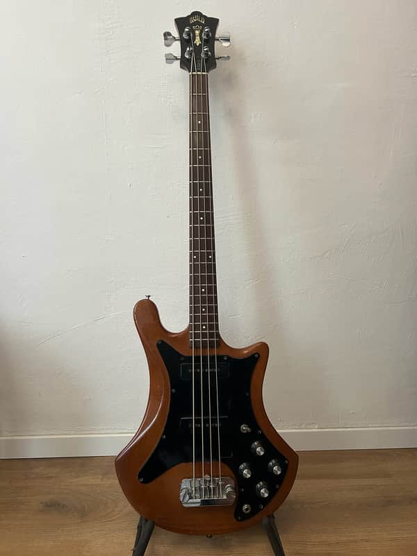 Guild 1978 B-302-S Stereo Bass Guitar - Good