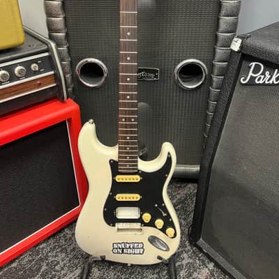 Squier Stratocaster Bullet series 90/2010s - White image 1