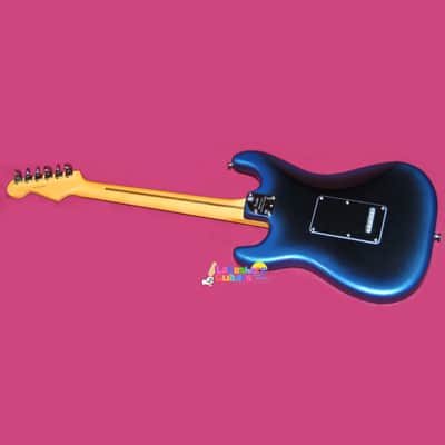 Fender American Professional II Stratocaster with Rosewood Fretboard 2020 - Present - Dark Night image 3