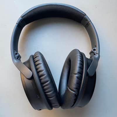 Bose Quietcomfort 35 Series II Wireless Noise Canceling Headphones image 5