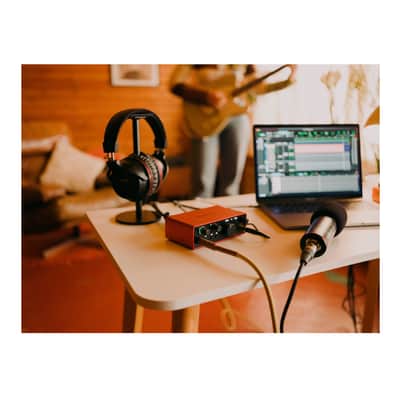 Focusrite Scarlett Solo Studio 4th Gen USB Audio Interface with Scarlett Mic Pre, Hi - Z Instrument Input, Air Mode, Focusrite Control 2, Huge Dynamic Range and Dynamic Gain Halos image 15
