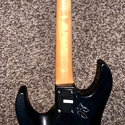 Kramer Proaxe standard electric guitar signed by Dave mustaine and megadeth hard shell case 1990's image 13