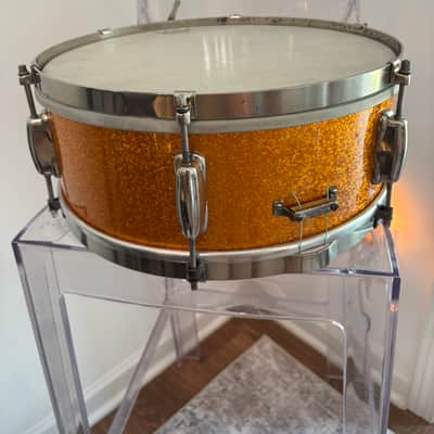 Slingerland 6-lug student snare with 3-point strainer and nickel hardware Late 1950s - Gold sparkle image 2