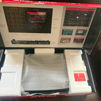 Akai MPC Live II Standalone Sampler / Sequencer 2020 - Present - Black image 2