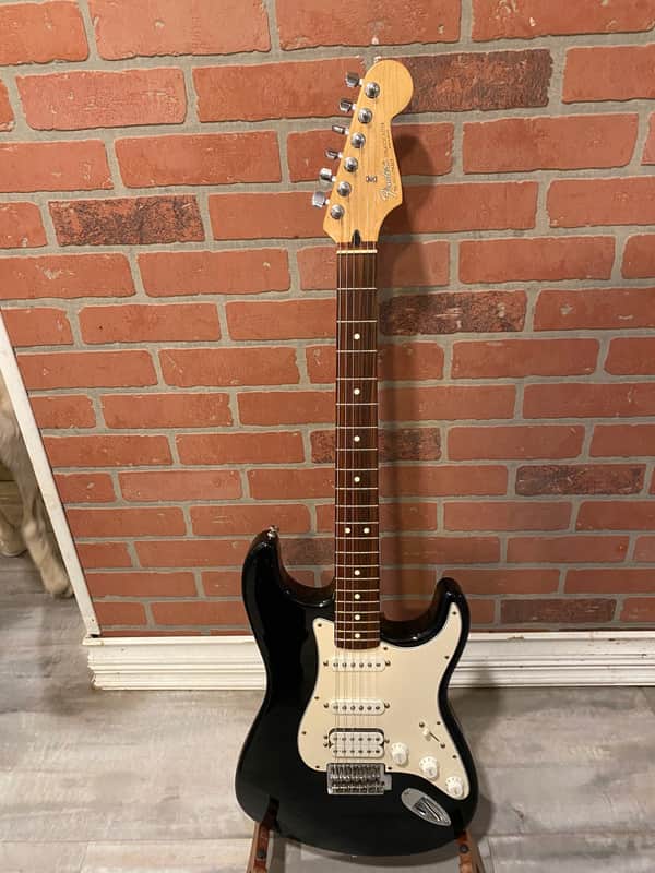 2002 Fender Stratocaster (MIM) - HSS image 1