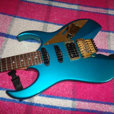 Ibanez Reb Beach Voyager Model RBM-1  Metallic Teal w/Gold  1991 image 8