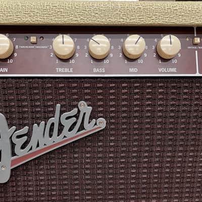 Fender Super-Sonic Twin 2-Channel 100-Watt 2x12" Guitar Combo 2011 - 2014 - Blonde image 2