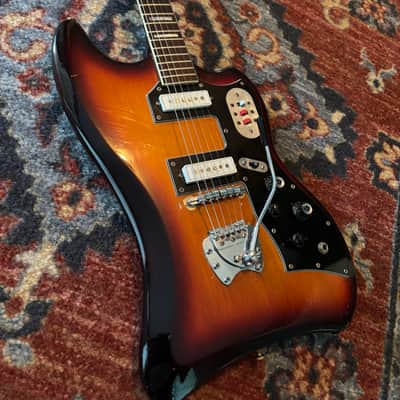 Guild Thunderbird 1964 - Sunburst image 2