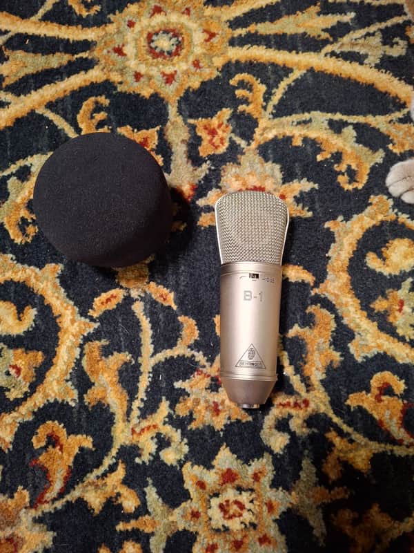 Behringer B-1 Large Diaphragm Cardioid Condenser Microphone 2001 - Present - Nickel image 1