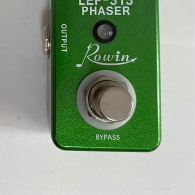 Rowin LEF-313 Mini Pedal Phaser - Vintage Electric Guitar Effect Pedal - 3.5" image 2