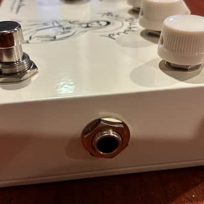 Heather Brown Electronicals The Blessed Mother: Light Gain Transparent Overdrive / Boost 2010s - White image 4