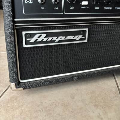 Ampeg SVT Classic 300w Tube Bass Head image 2