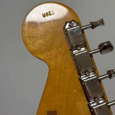 Fender Vintera '60s Jaguar with Pau Ferro Fretboard 2019 - 2023 - 3-Color Sunburst - Upgraded image 9