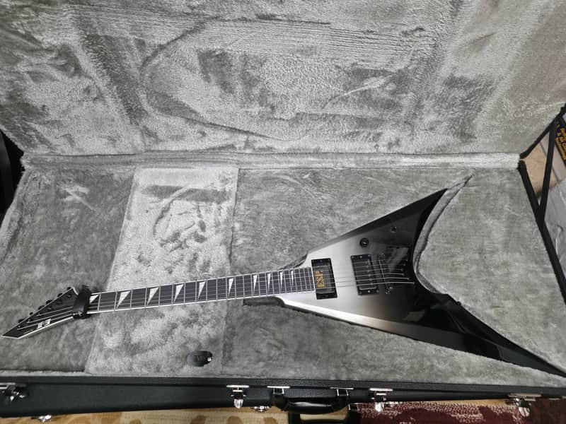 ESP E-II Arrow NT 2019 - Present - Black Silver Fade image 1