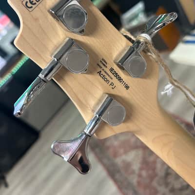Cort Action PJ 4-String Bass image 3