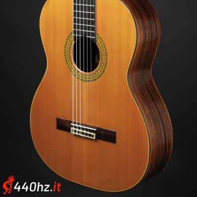 Aria A-557 Classical Guitar with Hard Case 1974 image 2