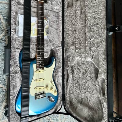 Fender American Elite Stratocaster with Ebony Fretboard 2016 - 2019 - Sky Burst Metallic image 13