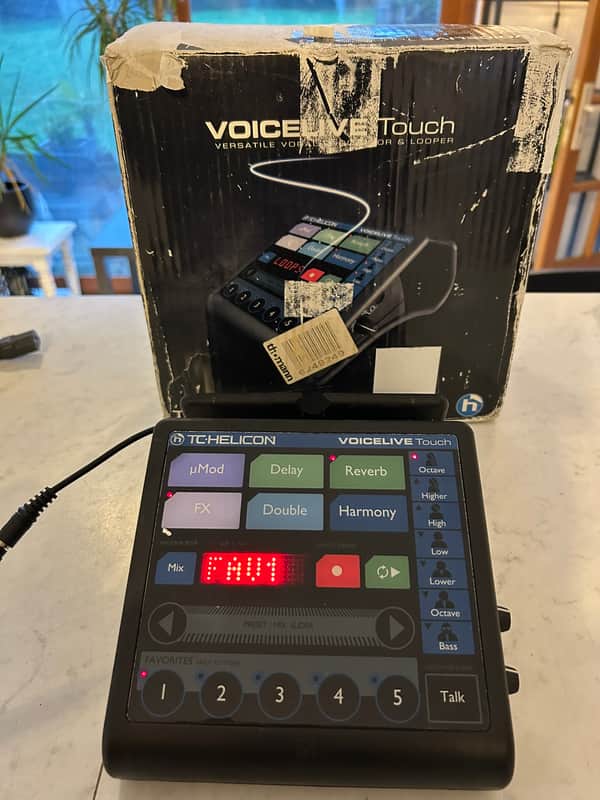 TC Helicon Voicelive Touch | Reverb Canada