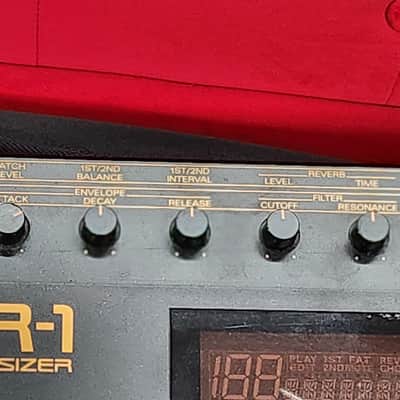Roland Gr1 guitar synth image 8