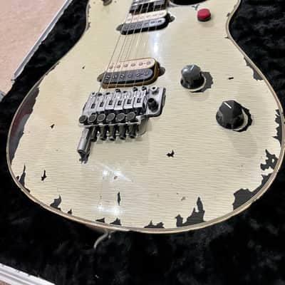 EVH Van Halen Wolfgang Signature Limited Edition Tour Relic - Ivory image 6