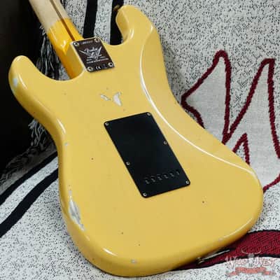Fender Custom Shop Limited Edition 70th Anniversary 1954 Stratocaster Relic Nocaster Blonde with Black Pickguard 7.55 LBS image 12