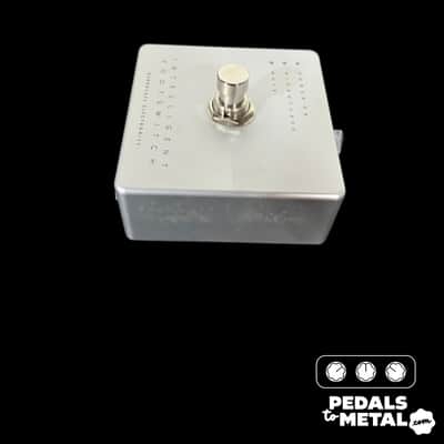 Darkglass Electronics Microtubes 900 900-Watt Bass Amp Head -x14667 image 13