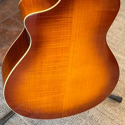 Breedlove C250/EFe Sunburst 2012 - Sunburst image 5