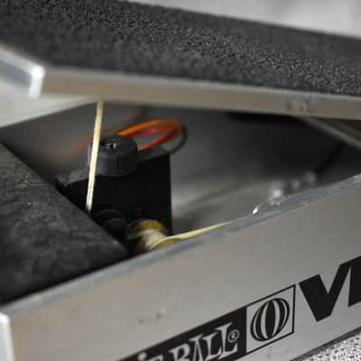 Ernie Ball P0-6180 VP JR. 250K Passive Volume Pedal 2010s - Silver image 4