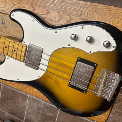 Fender Modern Player Telecaster Bass - 2-Color Sunburst image 3