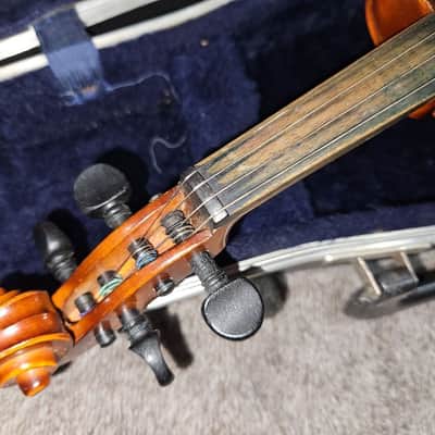 Suzuki Etude model 220 size 1/4 Violin, Japan w/ case & bow, Very Good Condition image 5