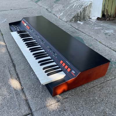 ARP Omni 2 Polyphonic Analog Synthesizer 1977 - 1981 - Black / Orange