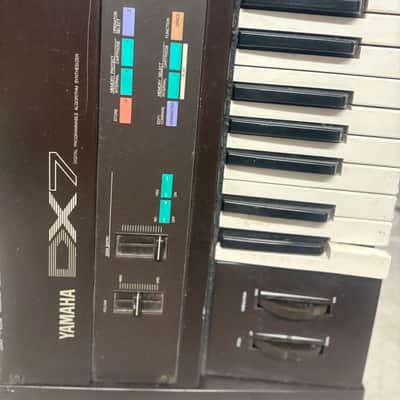 Yamaha DX7 Programmable Algorithm Synthesizer 1983 - 1987 - Black