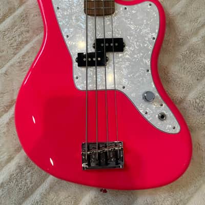 Fender Mark Hoppus Signature Jaguar Bass 2023 - Hot Pink image 1
