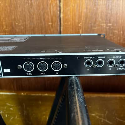 Yamaha FS1R TONE GENERATOR FORMANT SHAPING/ FM SYNTHESIS NEW INTERNAL BATTERY image 7