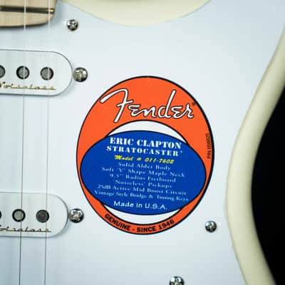 Fender Eric Clapton Stratocaster Maple Fingerboard Olympic White (US22016693) image 10