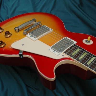 Gibson Les Paul Classic 1960 Heritage Cherry Sunburst 2003 + Original Case image 7