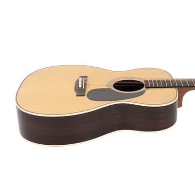 Martin 000-28 Standard Series Acoustic Guitar - Natural image 5