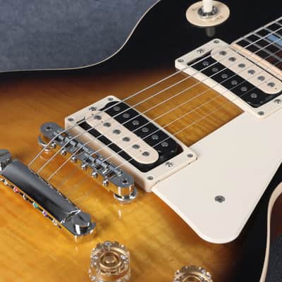 Gibson 2015 Les Paul Classic - Vintage Sunburst - 2nd Hand image 14