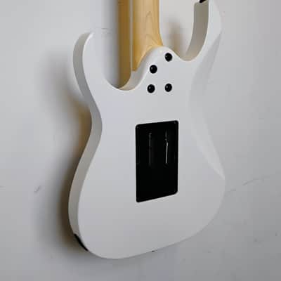 Ibanez RG450DXB-WH Standard - Jatoba Fretboard - 2018 - Present - White image 21