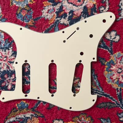 Fender Japan Strat 60's Classic RW Reissue - Body 2017 - Vintage White + Original Pickguard image 3