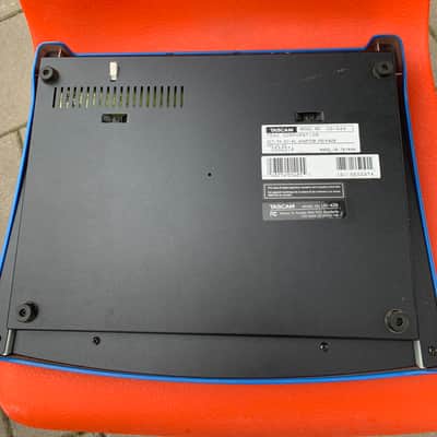 Tascam US-428 Blue image 3